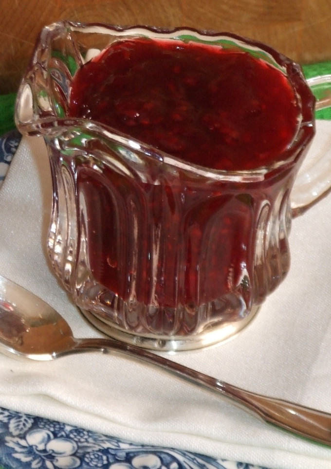 Una foto de Salsa de frambuesas para pescado