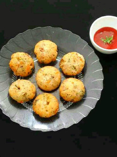ரொட்டி காய்கறி குழிபணியாரம் செய்முறை முக்கிய புகைப்படம்