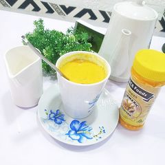 A picture of Turmeric milk.