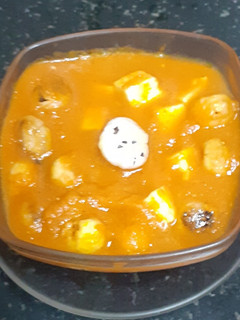 પનીર મખાનાં સબ્જી (Paneer Makhana Sabji Recipe In Gujarati) રેસીપી મુખ્ય ફોટો