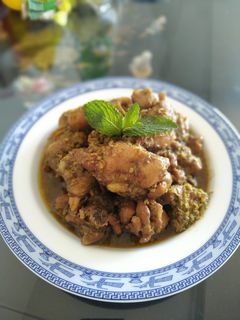 Hình của món Gà kho sả ớt.