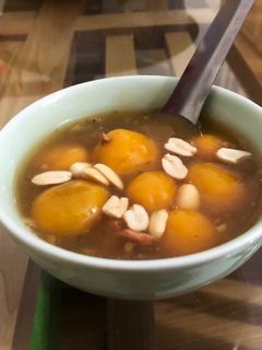 Hình của món Chè nếp bí đỏ.