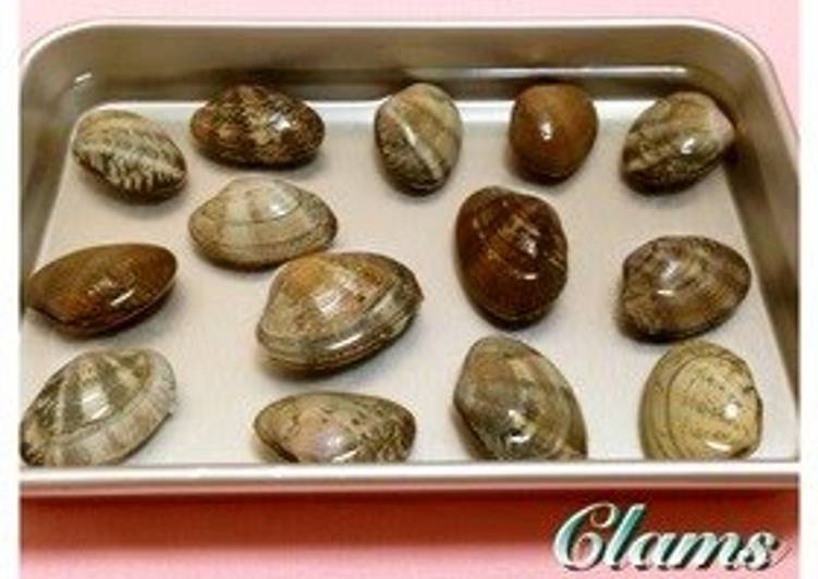 How to Easily Remove Sand from Clams