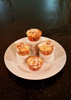 A picture of Apple Strusel Coffee Cake Muffins.