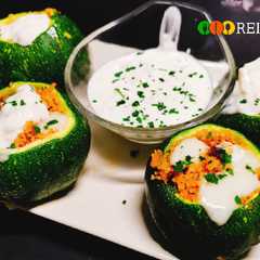 Una foto de Calabacín luna relleno de cuscús con calabaza