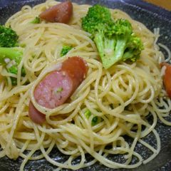 Pasta with Wiener Sausages and Broccoli A picture of Pasta with Wiener Sausages and Broccoli.