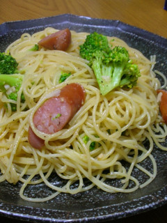 A picture of Pasta with Wiener Sausages and Broccoli.