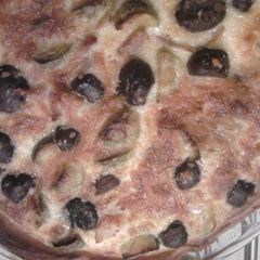 Brussels sprout, chestnuts and chicken tart. A picture of Brussels sprout, chestnuts and chicken tart..