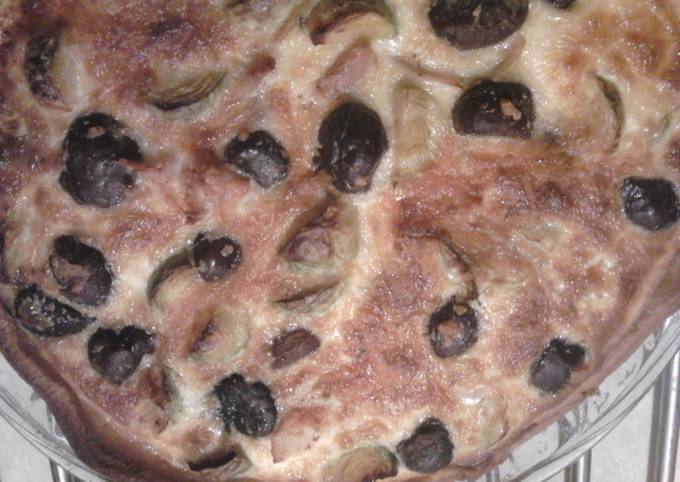 Recipe of Ultimate Brussels sprout, chestnuts and chicken tart.