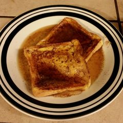 A picture of Cinnamon French Toast.