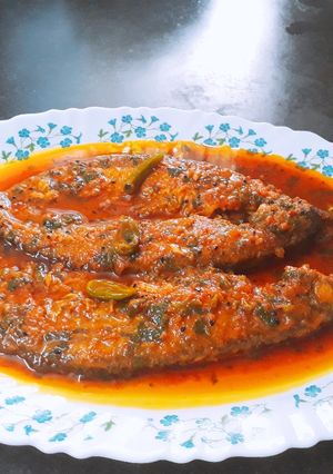 পাবদা মাছের তেলঝাল (pabda maacher tel jhaal recipe in Bengali) রেসিপির প্রধান ছবি
