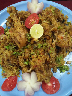 चिकन बिरयानी (Chicken Biryani recipe in hindi) रेसिपी मुख्य फोटो