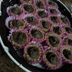A picture of oat ball dessert.