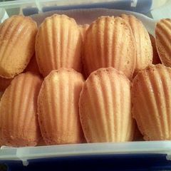 A picture of Madeleines.