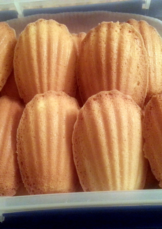A picture of Madeleines.