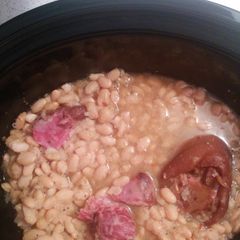 Crock Pot Great Northern Beans A picture of Crock Pot Great Northern Beans.