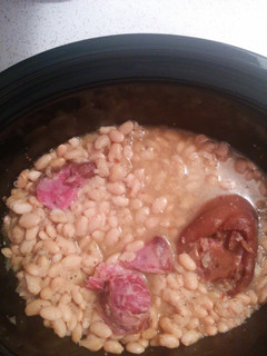 A picture of Crock Pot Great Northern Beans.