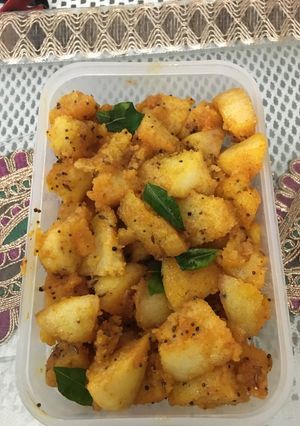 A picture of Bread dhokla.