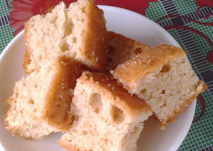 Steps to Prepare Favorite Victoria Sponge Cake.