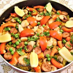 A picture of Spanish Paella.