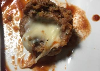 How to Make Yummy Mozzarella Filled Slow Cooker Meatballs