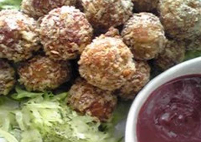 Delicious Deep Fried Pork Meatballs