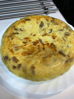 Una foto de Tortilla de patatas (sin freír)