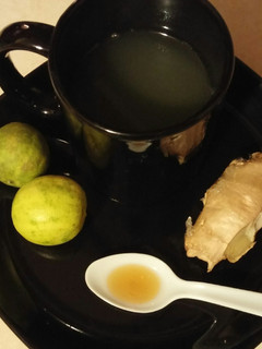 A picture of Ken's Soothing Ginger-Key Lime Tea.