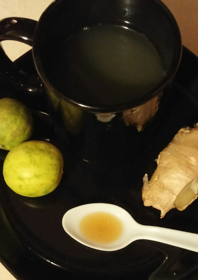 A picture of Ken's Soothing Ginger-Key Lime Tea.