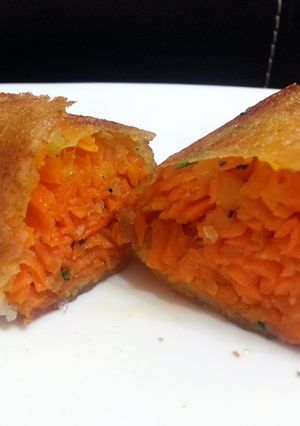 A picture of Carrot Spring Roll.