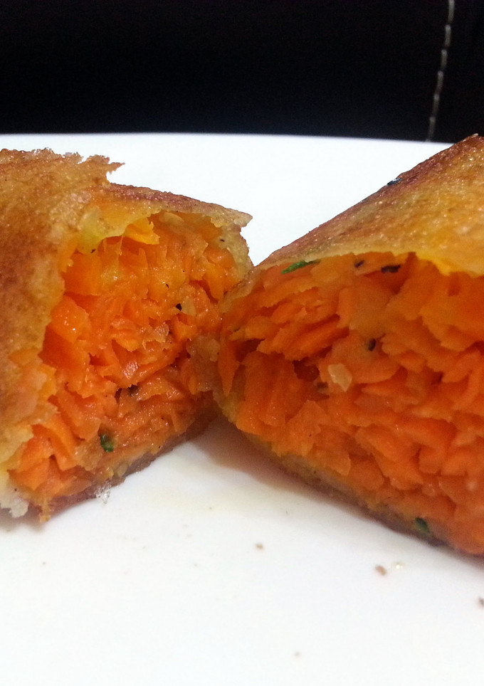 A picture of Carrot Spring Roll.