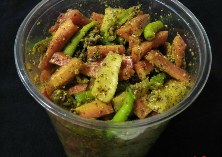 Steps to Prepare Super Quick Homemade Carrot, Reddish,green chilli pickle(winter special Aachar)