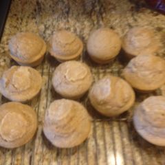 A picture of Cinnamon Oatmeal Muffins.