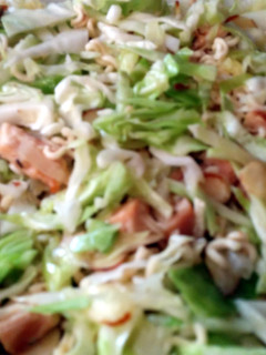 A picture of Chinese Chicken Salad.
