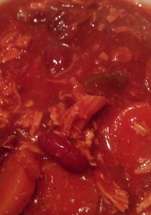 A picture of Amy's shredded chilli chicken crockpot.