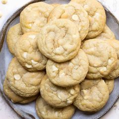 A picture of Lemon White Chocolate Chip Cookies.
