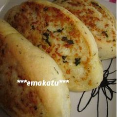 A picture of Crispy Garlic French Bread in a Bread Machine.