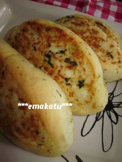 A picture of Crispy Garlic French Bread in a Bread Machine.