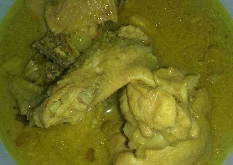 Resep Ayam bumbu kuning 👍 oleh Momih Rafi - Cookpad