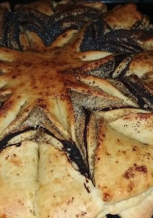 Mákos-diós-csokis csillag kalács recept fotója