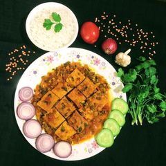 A picture of Dim Dal Dalna / Egg Dal Curry.