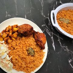 A picture of Jollof rice.