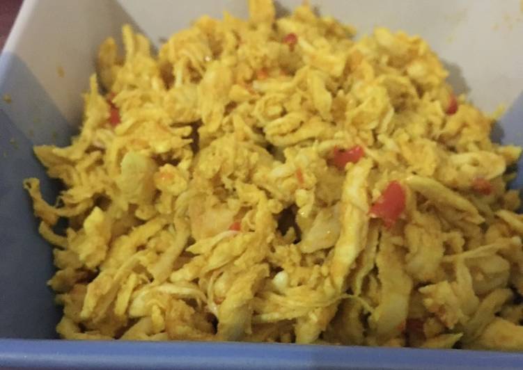 Cara Gampang Menyiapkan Ayam Suwir Masak Telur Anti Gagal