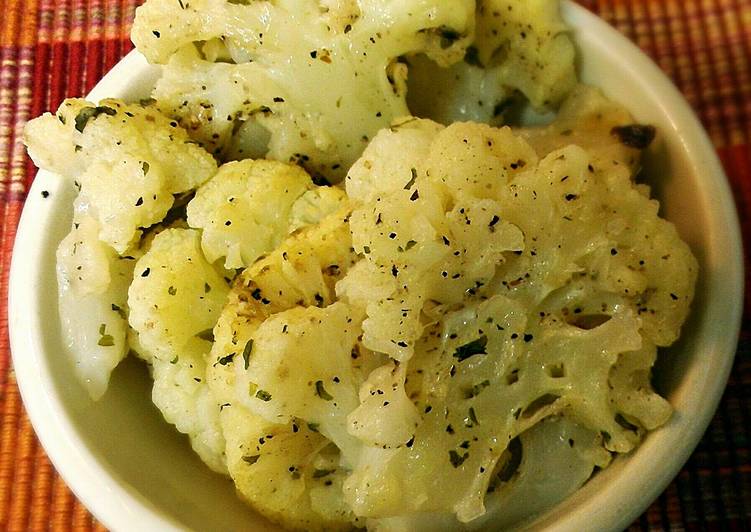 Roasted Garlic &amp; Parmesan Cauliflower