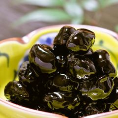 A picture of For New Year's! Great for Osechi! Kuromame in a Pressure Cooker.