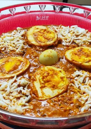 A picture of Egg Lababdar.