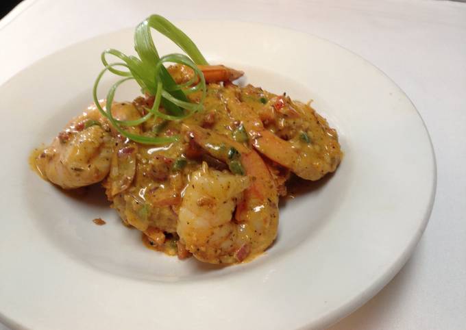 Recipe of Perfect shrimp and grits with chorizo cream sauce