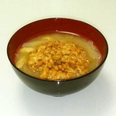 A picture of Natto in Miso Soup.