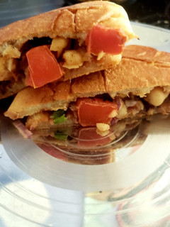 A picture of Chhole kulcha.