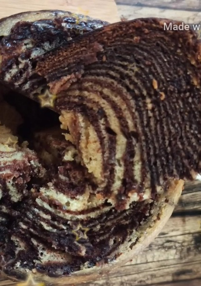 ஈசியான ஜீப்ரா கேக் மிக்ஸியில் (Zebra cake recipe in tamil) செய்முறை முக்கிய புகைப்படம்